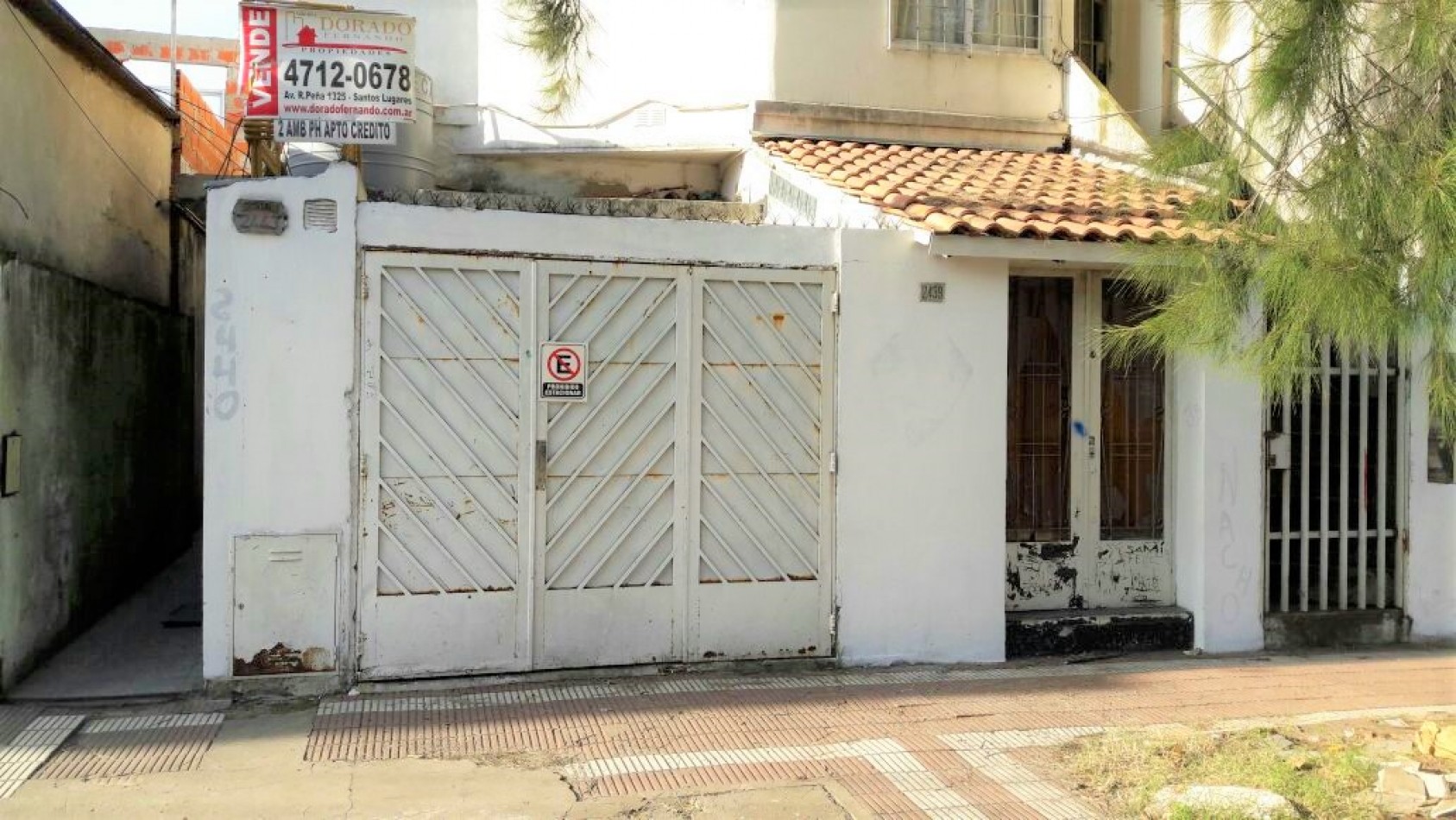 2 DEPARTAMENTOS DE 2 AMBIENTES CADA UNO - SE VENDEN JUNTOS 