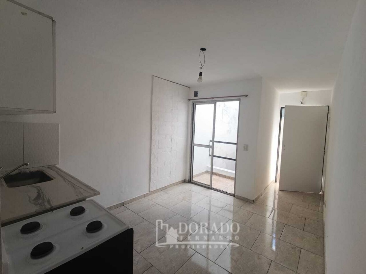 2 AMBIENTES 1o PISO AL FRENTE