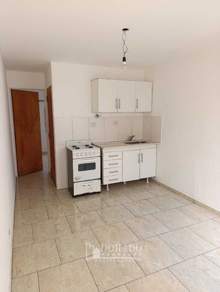 2 AMBIENTES 1o PISO AL FRENTE
