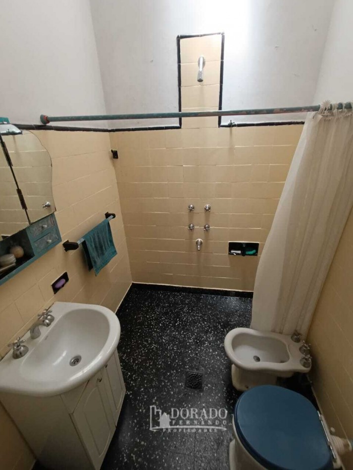 CASA SOBRE AVENIDA LOTE 8.66 X 43