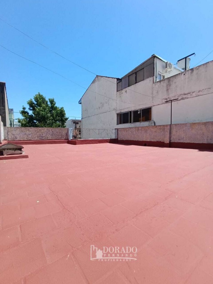 CASA SOBRE AVENIDA LOTE 8.66 X 43