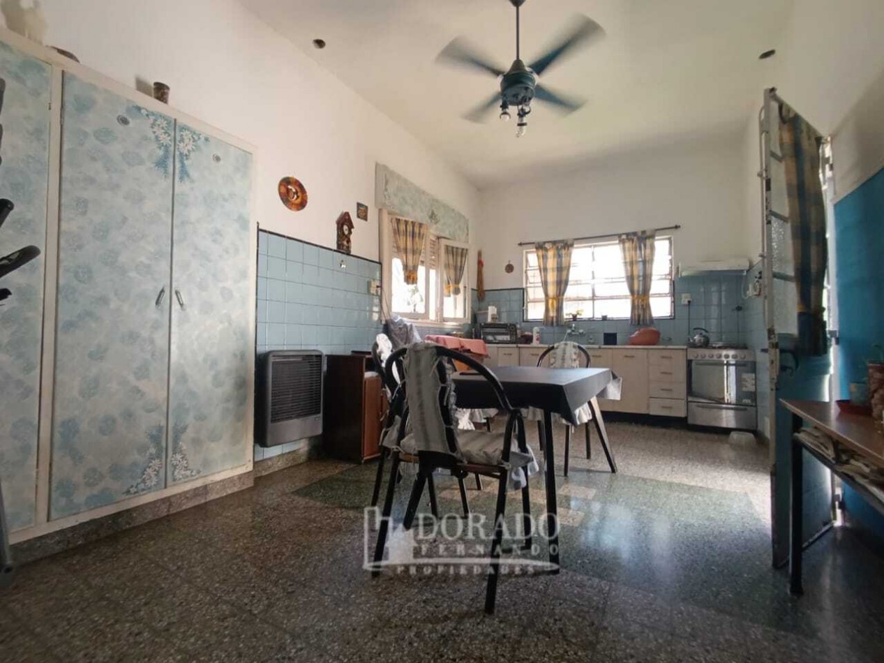 CASA SOBRE AVENIDA LOTE 8.66 X 43