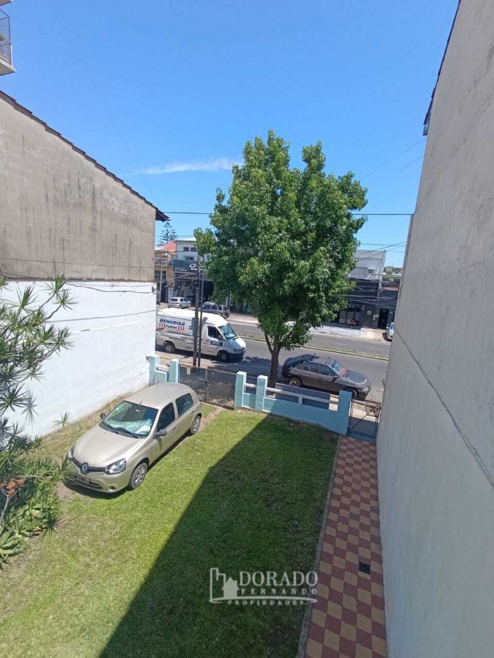 CASA SOBRE AVENIDA LOTE 8.66 X 43