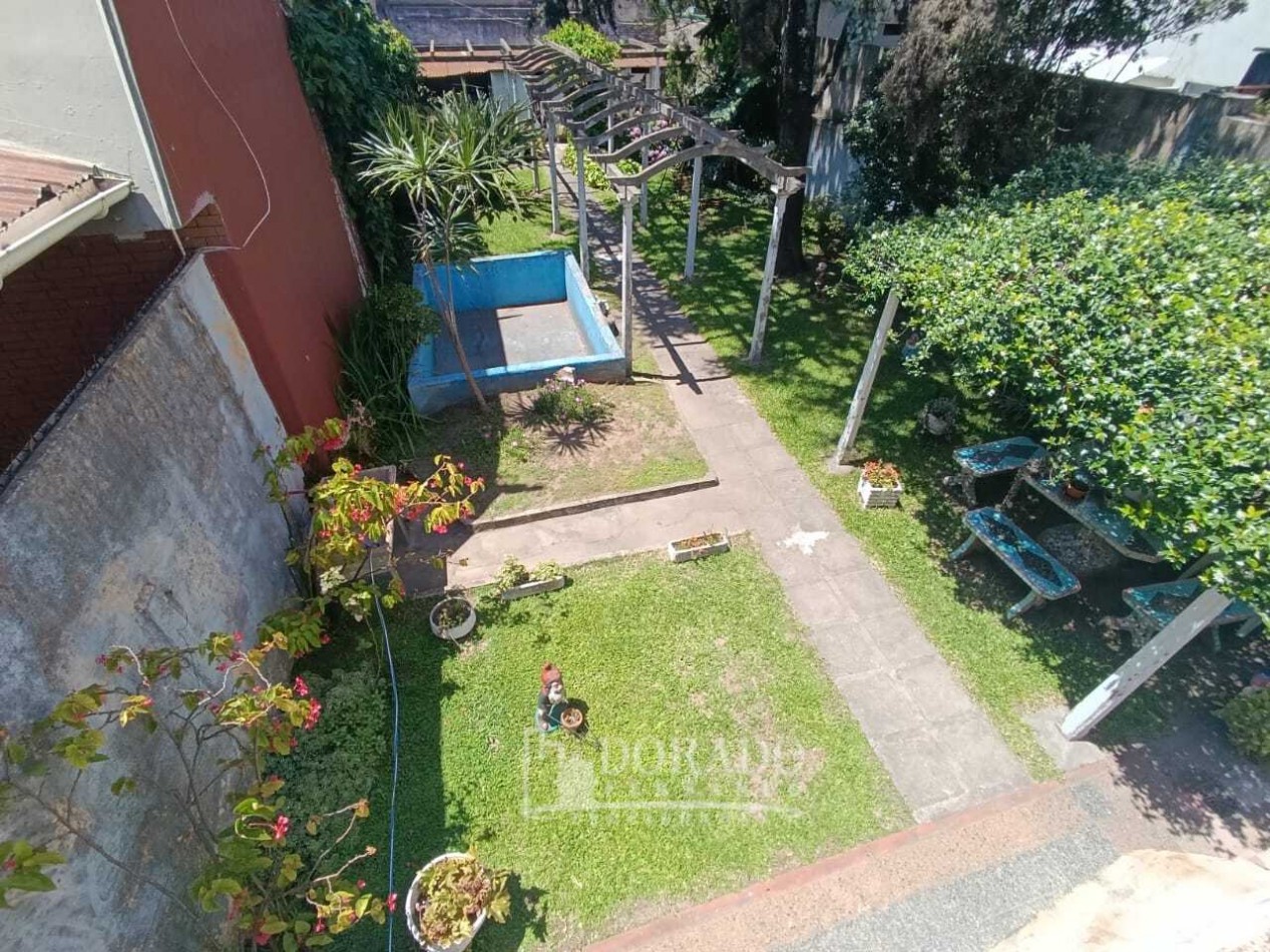 CASA SOBRE AVENIDA LOTE 8.66 X 43