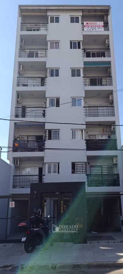3 AMBIENTES AL FRENTE CON BALCON