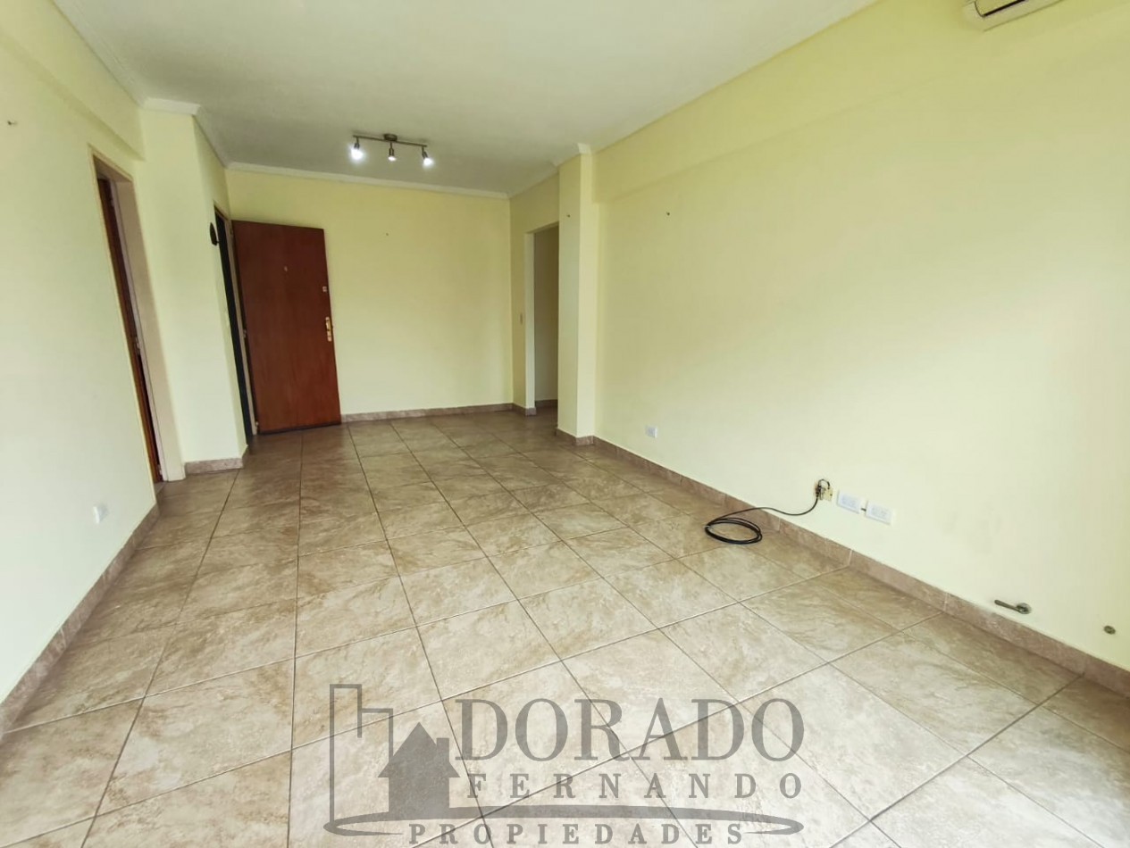 2 AMBIENTES AL FRENTE - AMPLIO DE VERDAD LUMINOSO Y CON BALCON CORRIDO
