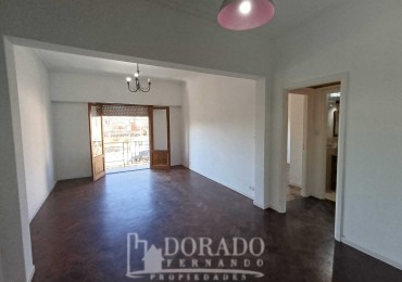 3 AMBIENTES AL FRENTE CON BALCON